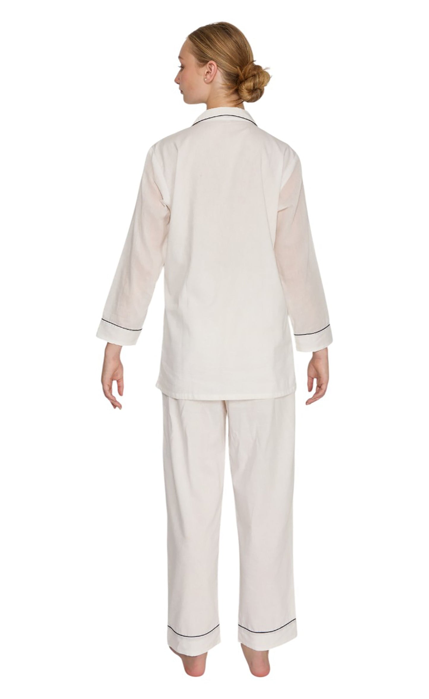PIJAMA CLASSIC WHITE Mónica Watanabe