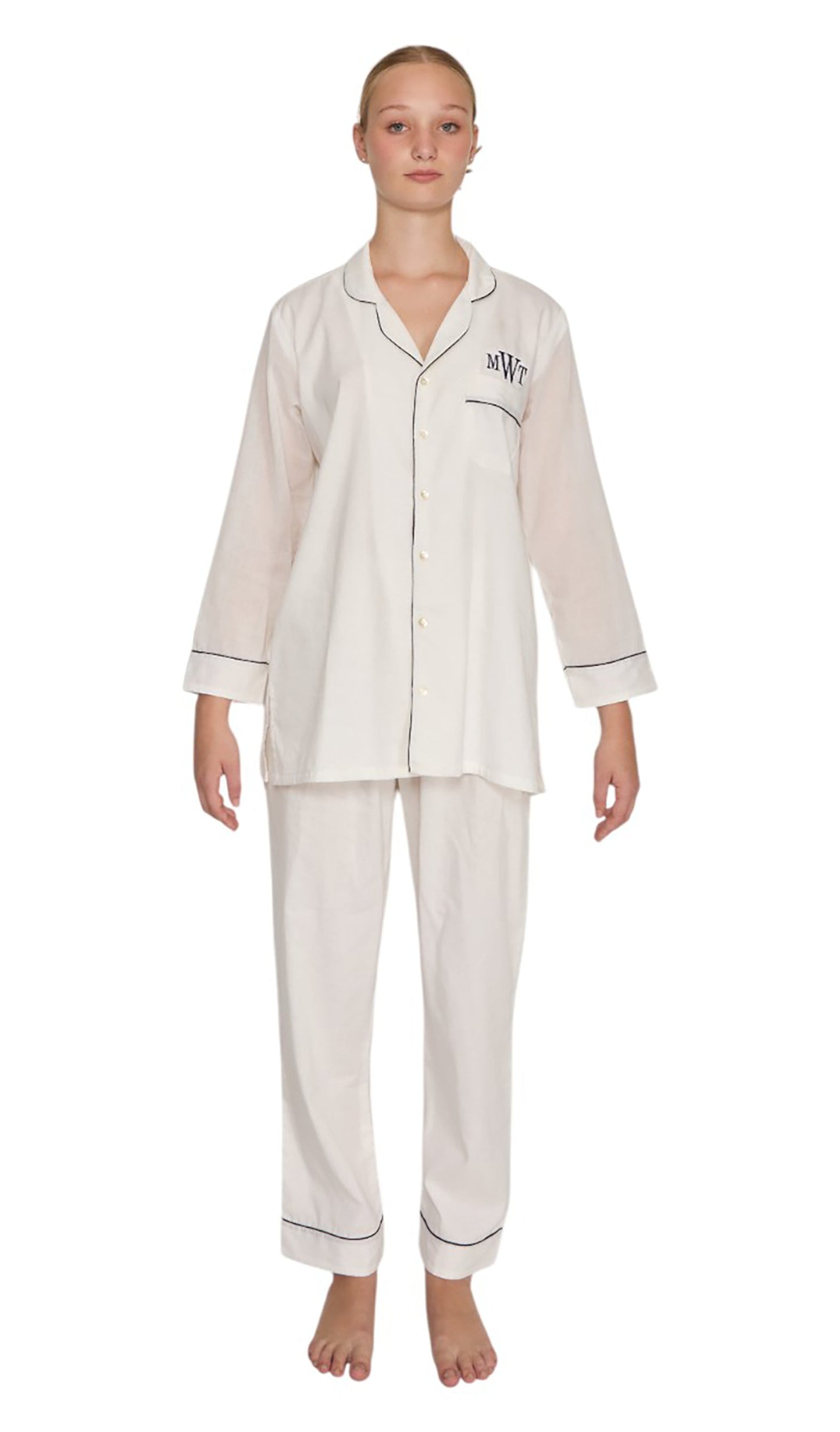 PIJAMA CLASSIC WHITE Mónica Watanabe