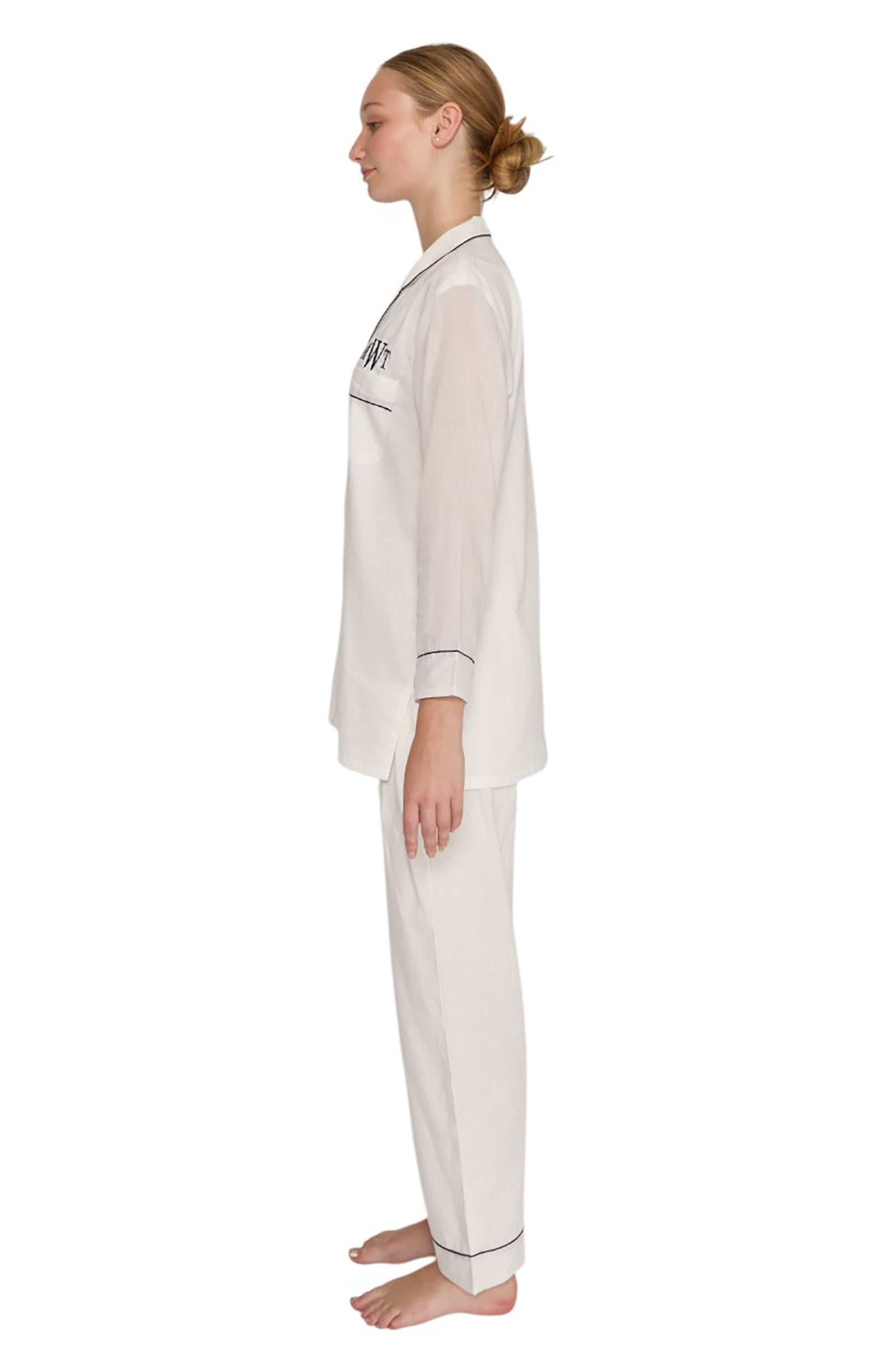 PIJAMA CLASSIC WHITE Mónica Watanabe