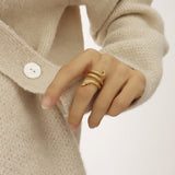 Cold wind surrounds the snake shaped ring female high end feeling cold fashion personality titanium steel ring hand jewelry