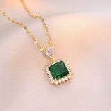 Square zircon high-end light luxury geometric titanium steel design high-end temperament female collarbone chain