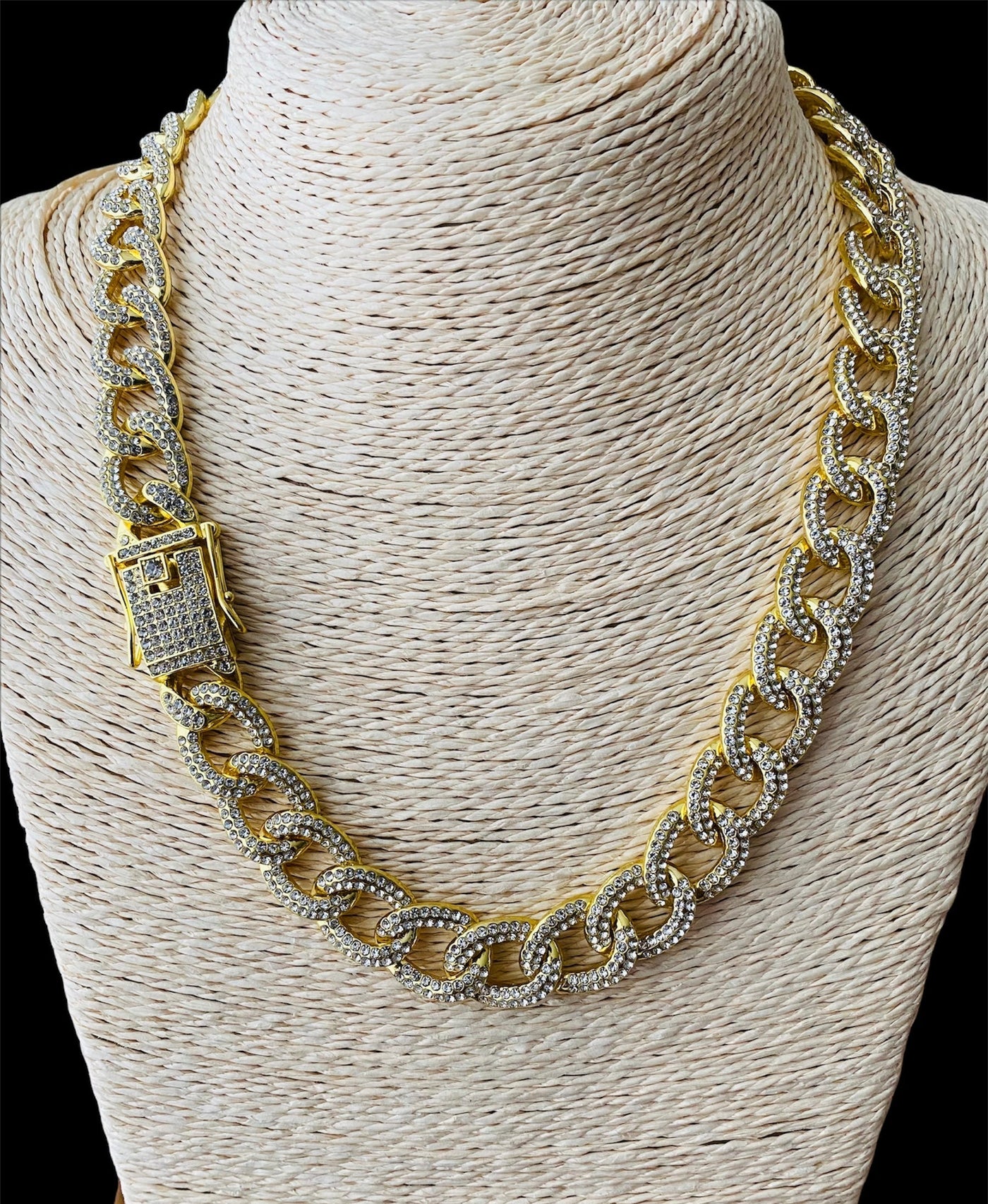 Cadena Dorada Cubana Círculos 50 cm All In Men Joyeria