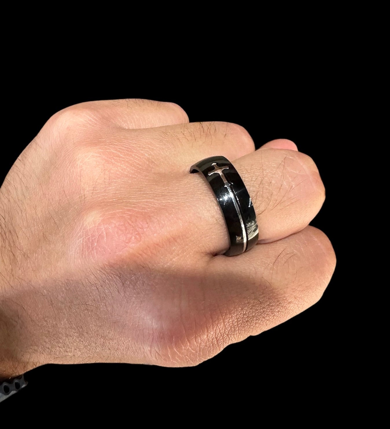 Anillo Negro Redondo Cruz Plata All In Men Joyeria