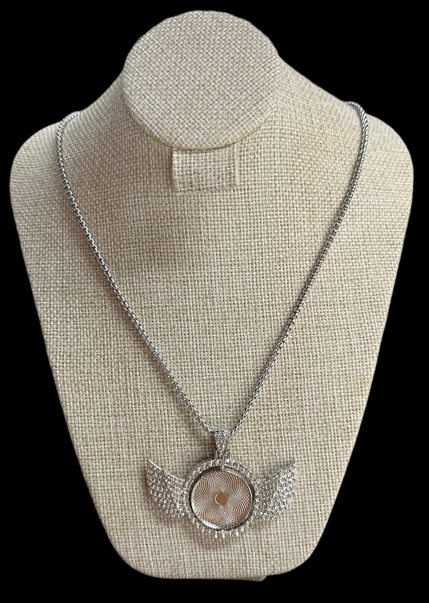 Cadena con Dije Alas Plata Zirconias All In Men Joyeria