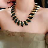 Retro high-end oil-dropping leaf necklace European style light luxury and atmospheric necklace