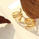 Cold wind surrounds the snake shaped ring female high end feeling cold fashion personality titanium steel ring hand jewelry