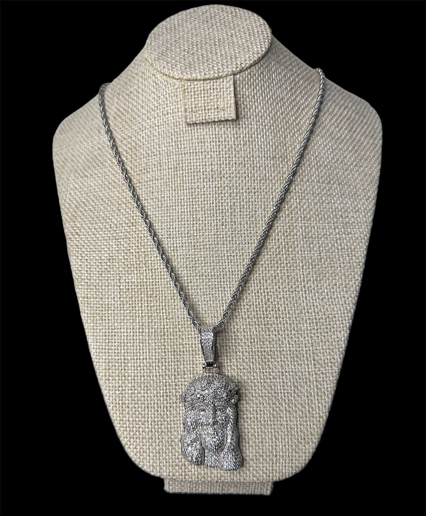 Cadena con Dije Rostro 6 cm All In Men Joyeria