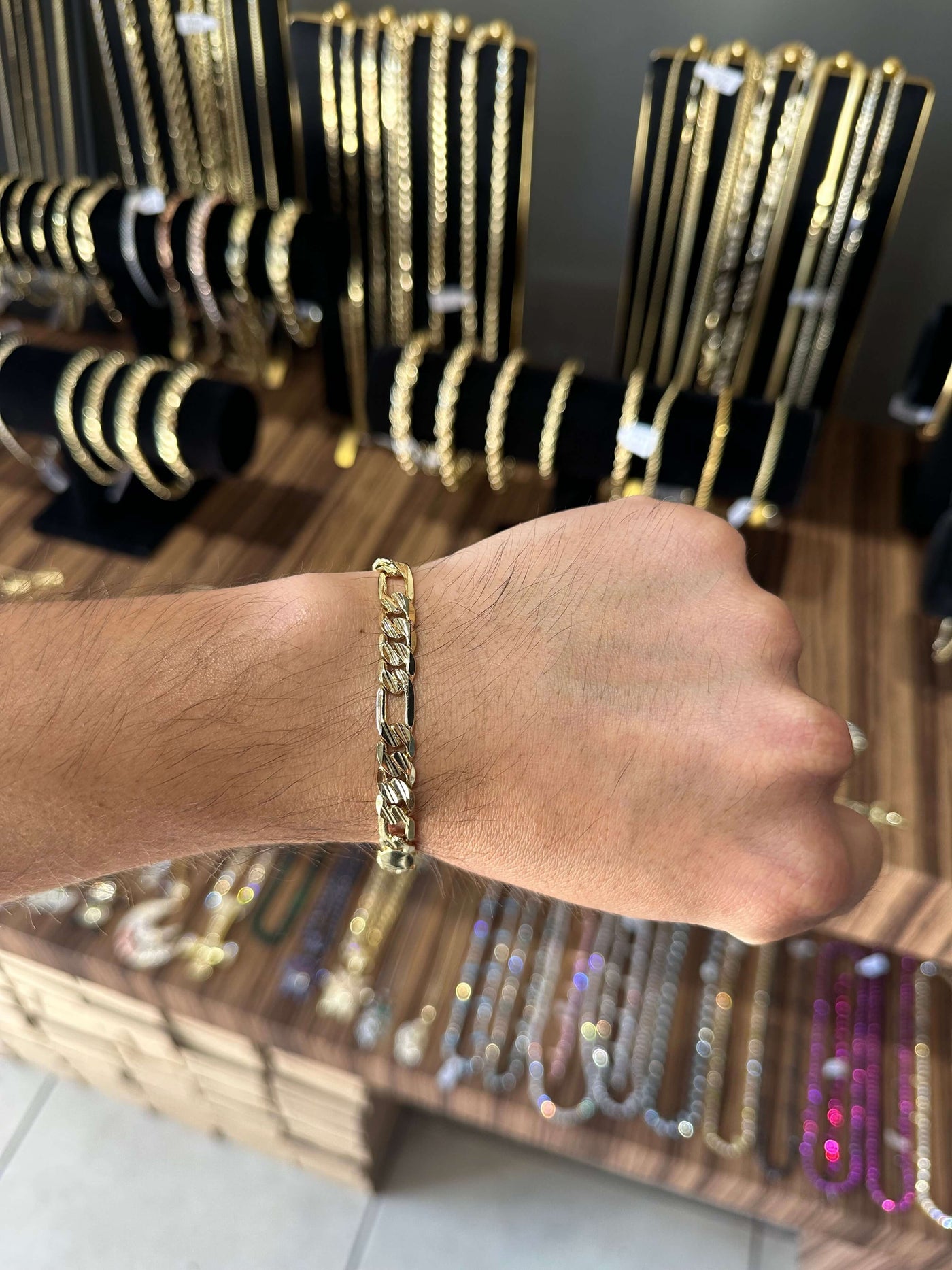 Pulsera Figaro 6 mm Oro Laminado 18 K All In Men Joyeria