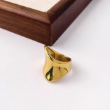 Fashionable and versatile titanium steel irregular large light surface 18K gold waterproof color preservation versatile ring for women