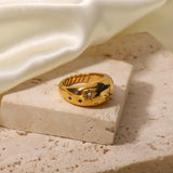 Hexagram zircon ring