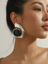 Trendy earrings made of turquoise