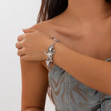 Fashionable and versatile peach heart turquoise bracelet, irregular alloy multi-element shell bracelet