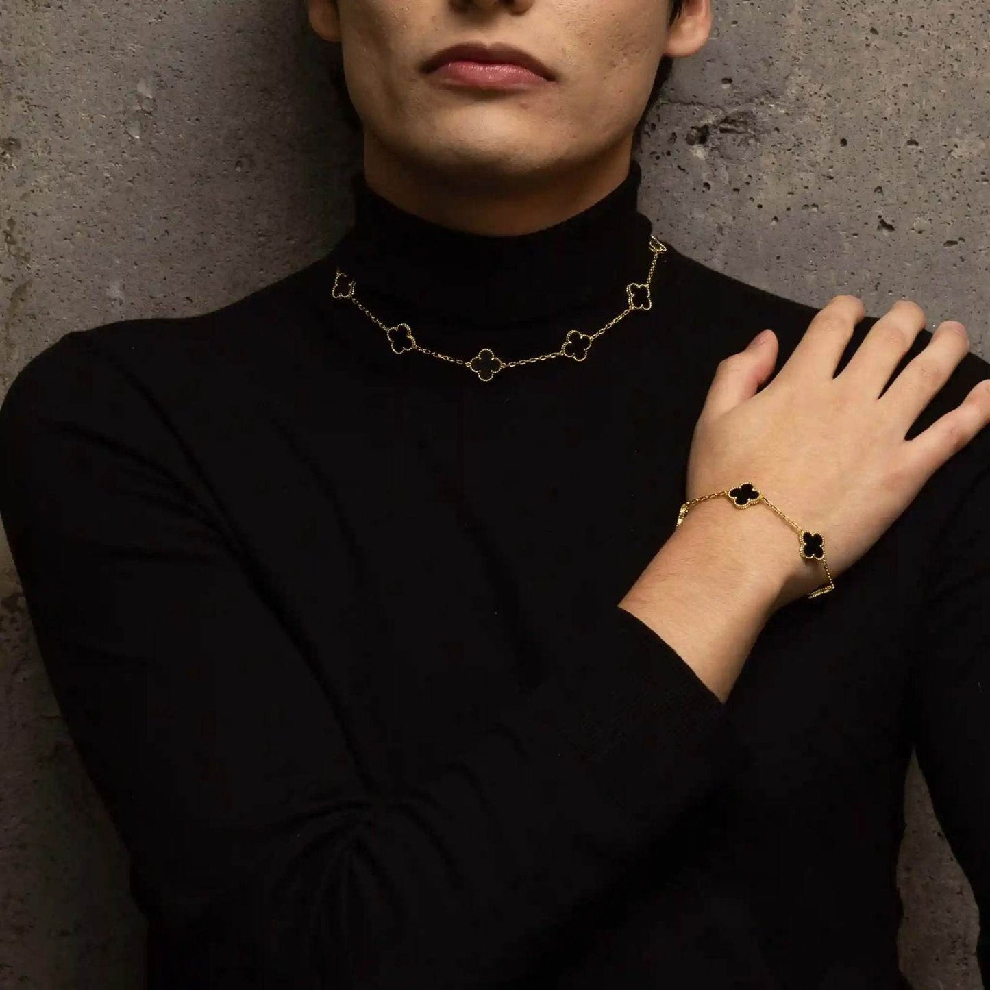 Collar Alhambra 10/20 motif Black