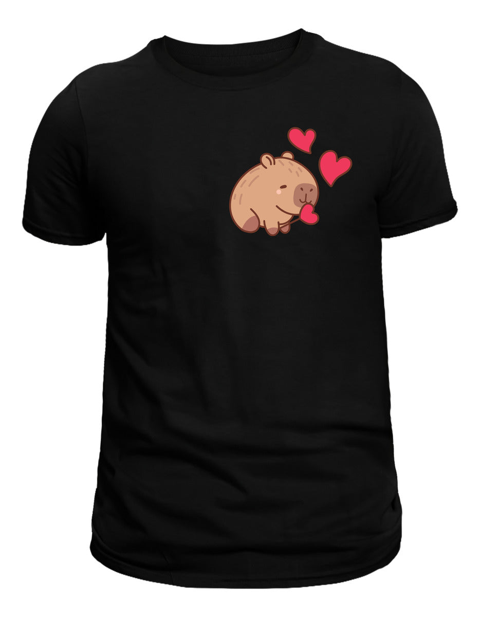 Playera Negra Hombre – Capibara Enamorado | Minimalismo Urbano Ajolotástico