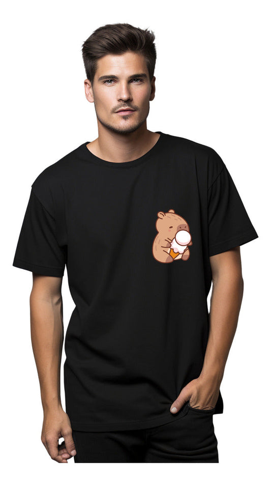 Playera Negra Hombre – Capibara con Helado | Diseño Divertido Minimalista