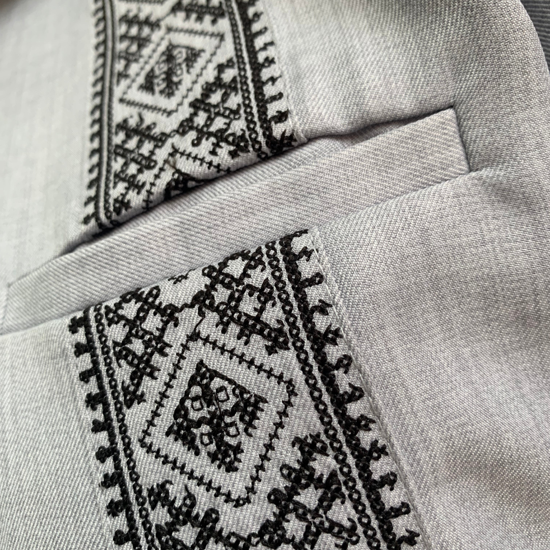 Camisa Guayabera Gris/Negro LeMaan Tienda de Moda Artesanal