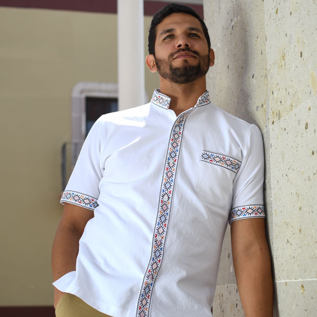 Camisa Guayabera Bordada  CL LeMaan Tienda de Moda Artesanal