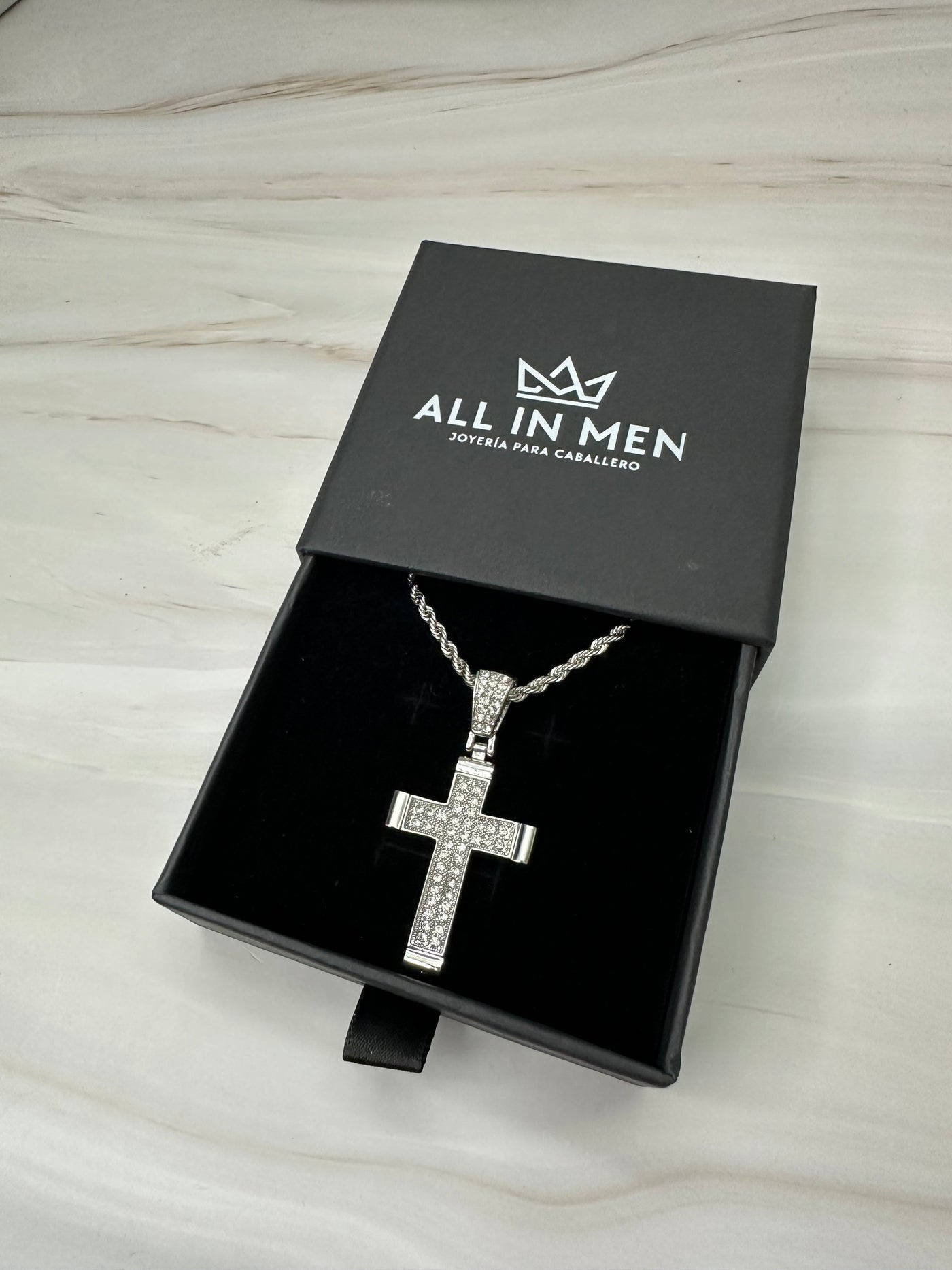 Cadena con Dije Cruz Zirconias Plana 5 cm All In Men Joyeria