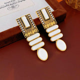 Geometric artificial pearl earrings, French retro court style earrings, fashionable and high-end