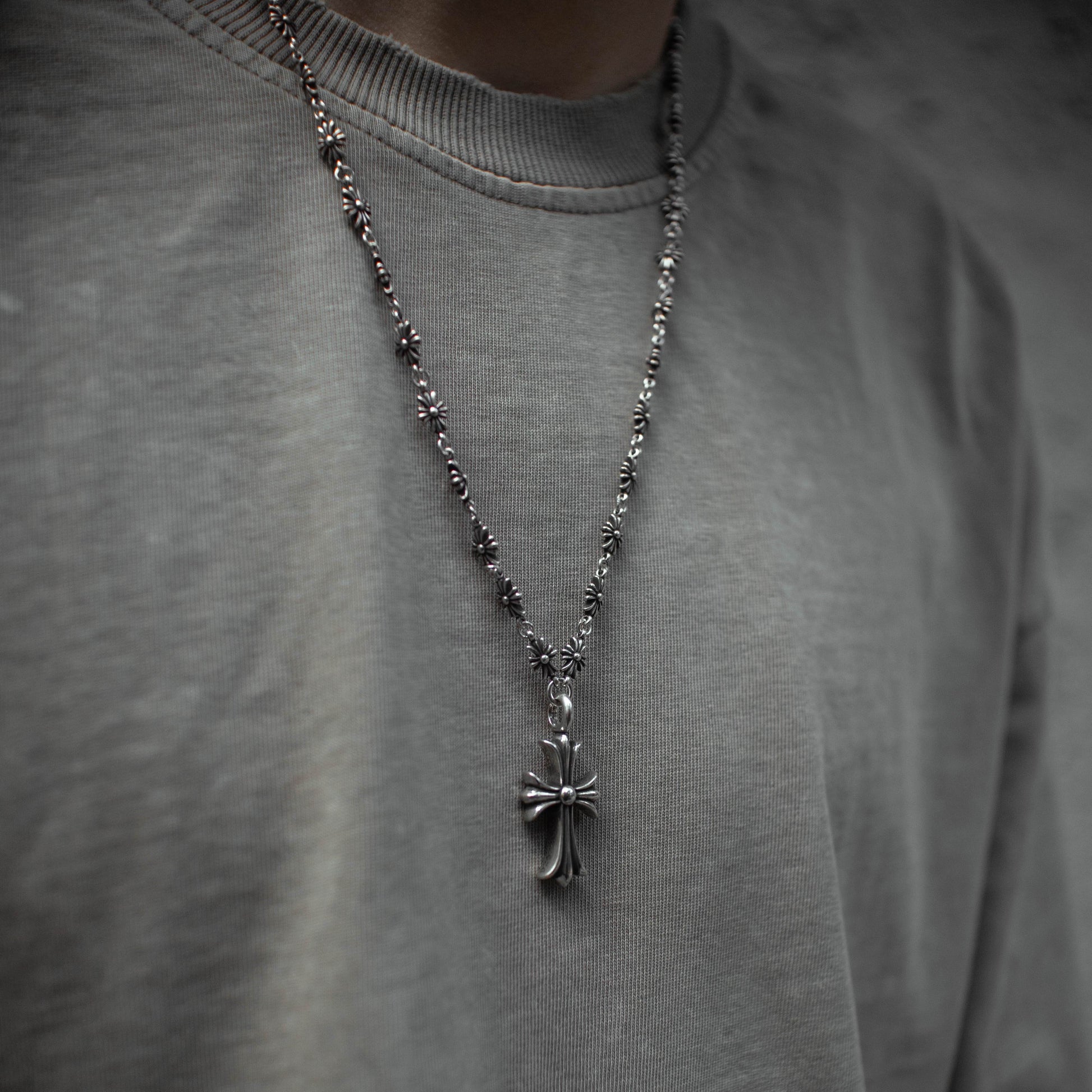 Collar con Cruz Chrome Hearts PALESSI