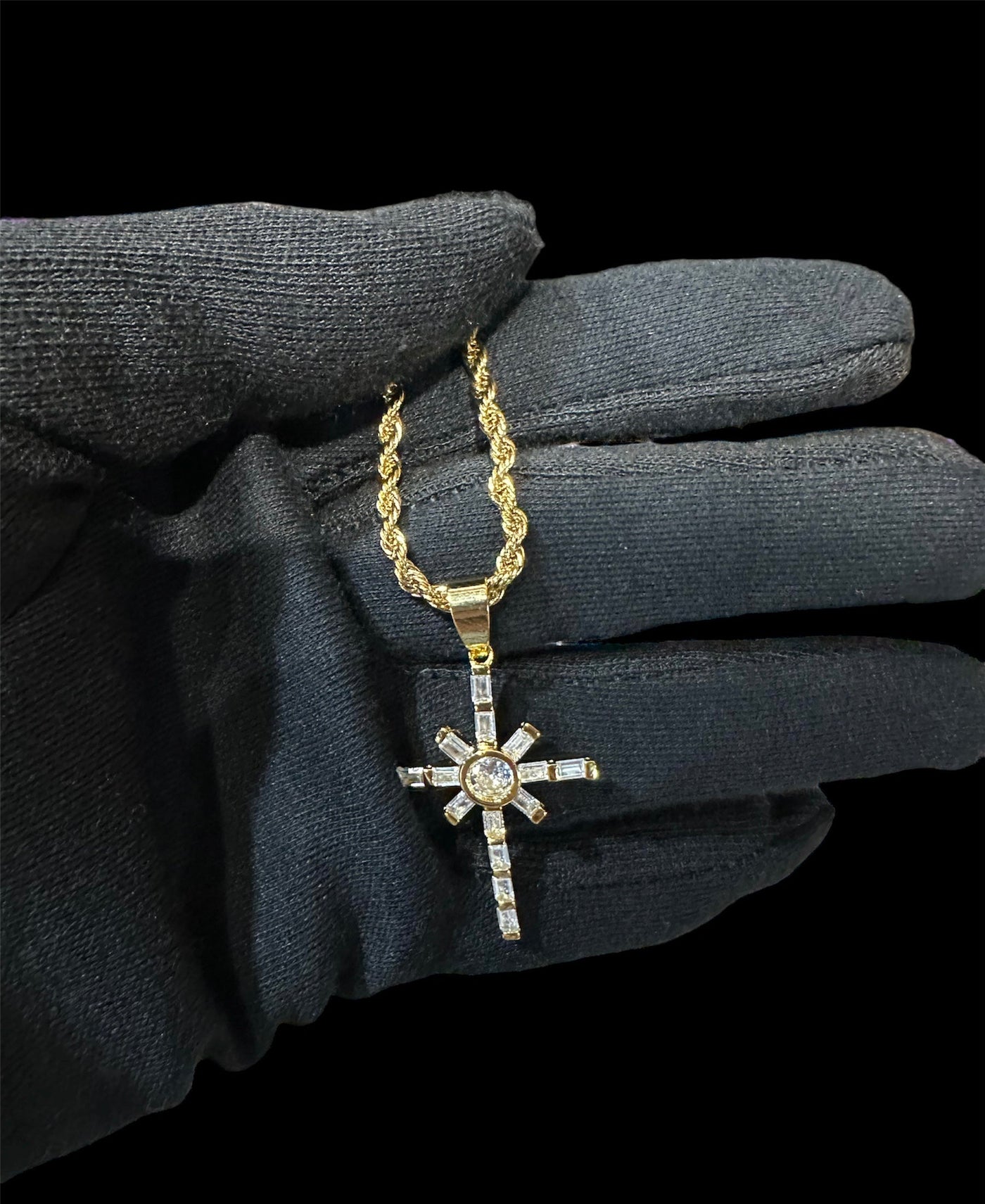 Cadena Dije Cruz Chica Picos All In Men Joyeria