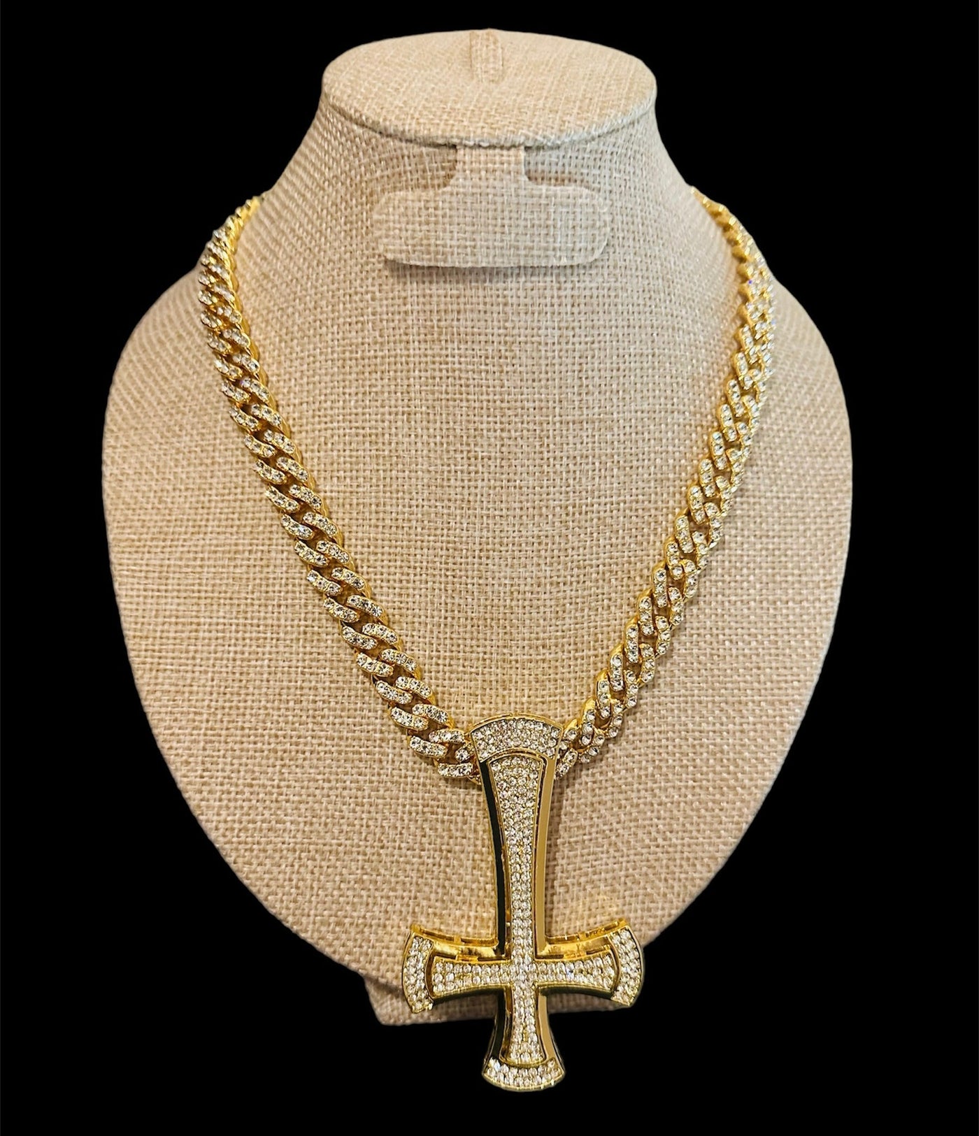 Cadena Cubana Cruz Volteada All In Men Joyeria