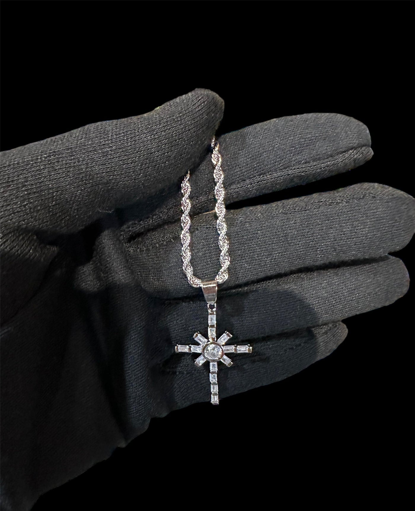 Cadena Dije Cruz Chica Picos All In Men Joyeria