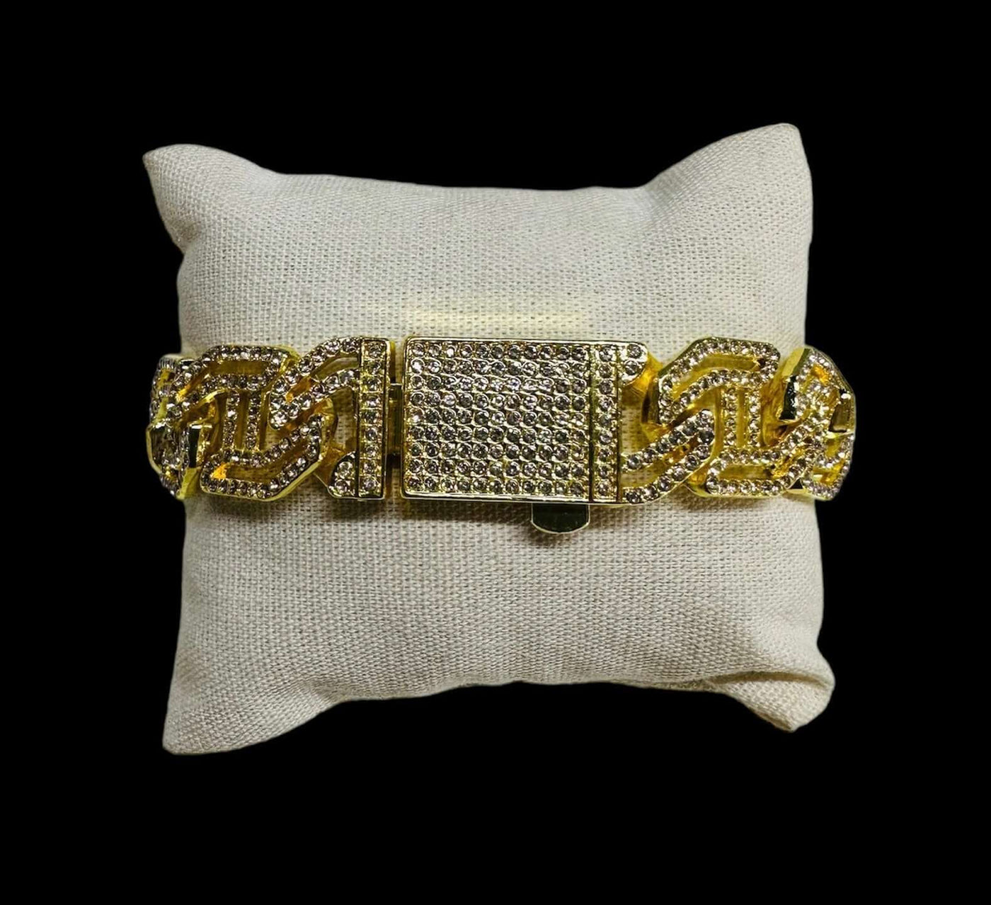 Pulsera Figuras Zirconias Dorada All In Men Joyeria