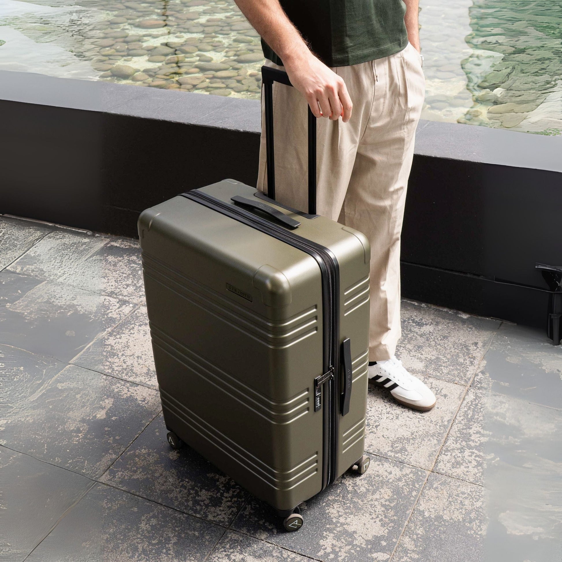 Maleta Check In MAX (Expandible) Strahyd