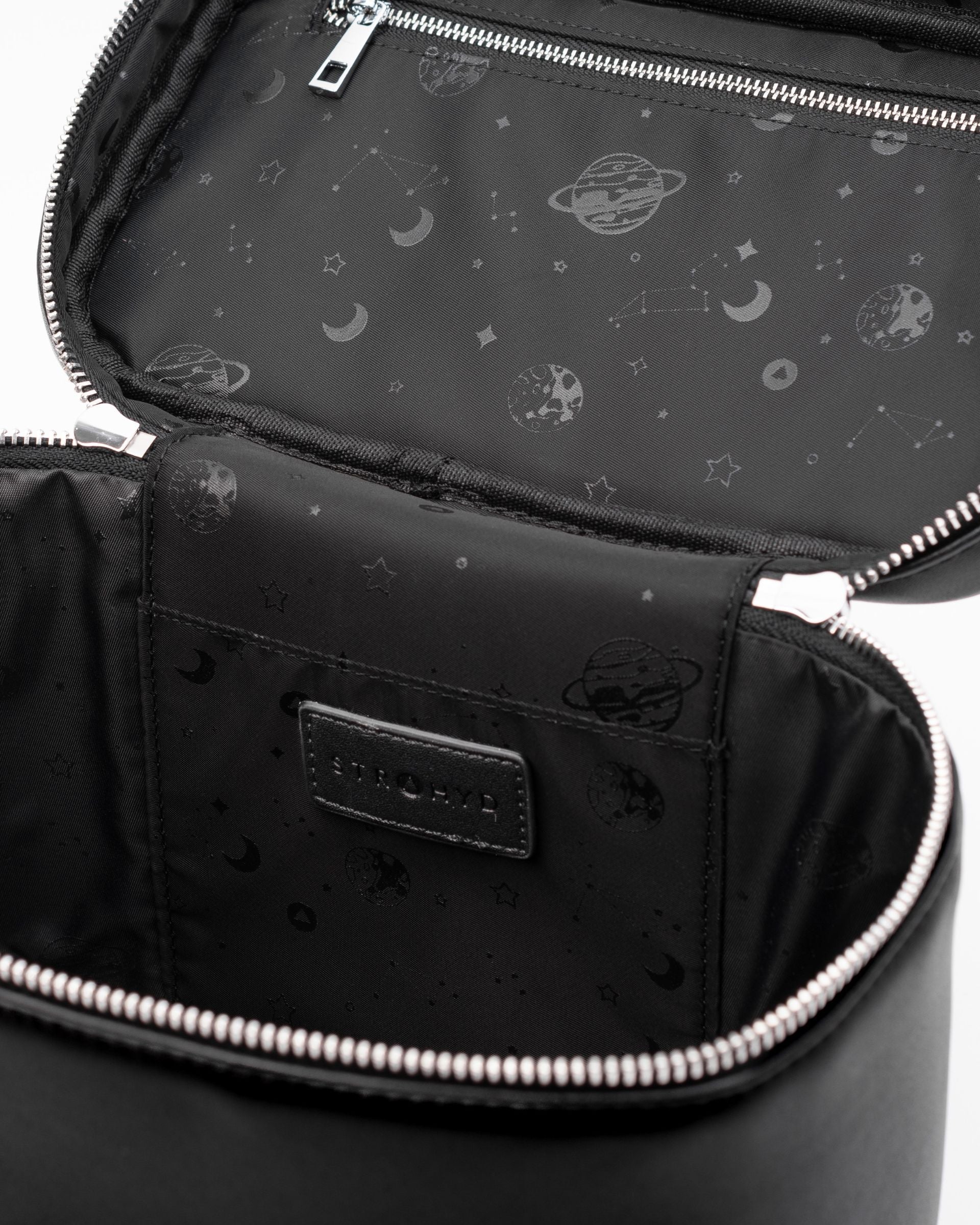 The Travel–Box Strahyd