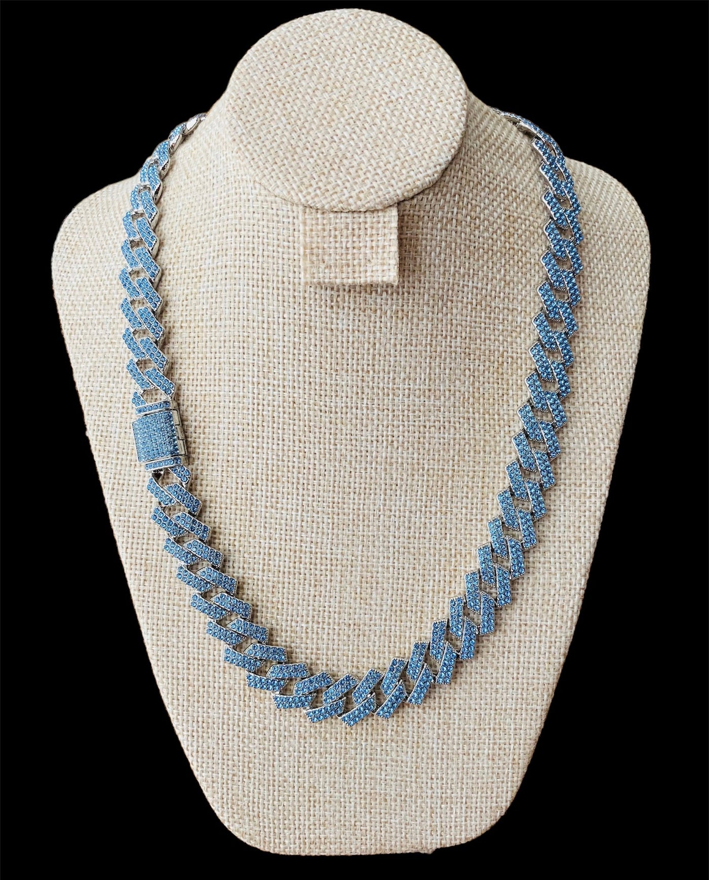 Cadena Cubana Zirconias Broche de Caja