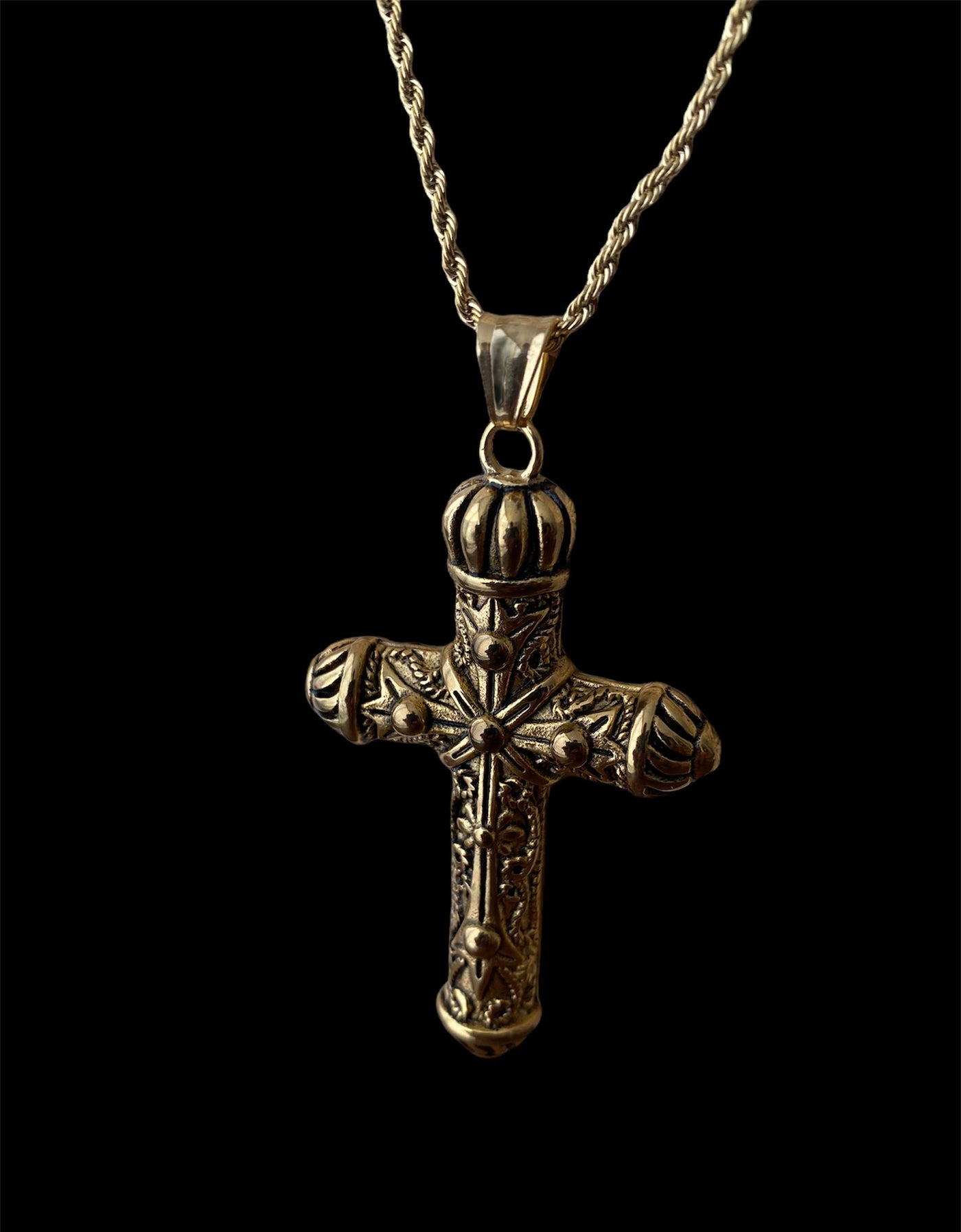 Dije Dorado Cruz 2 All In Men Joyeria