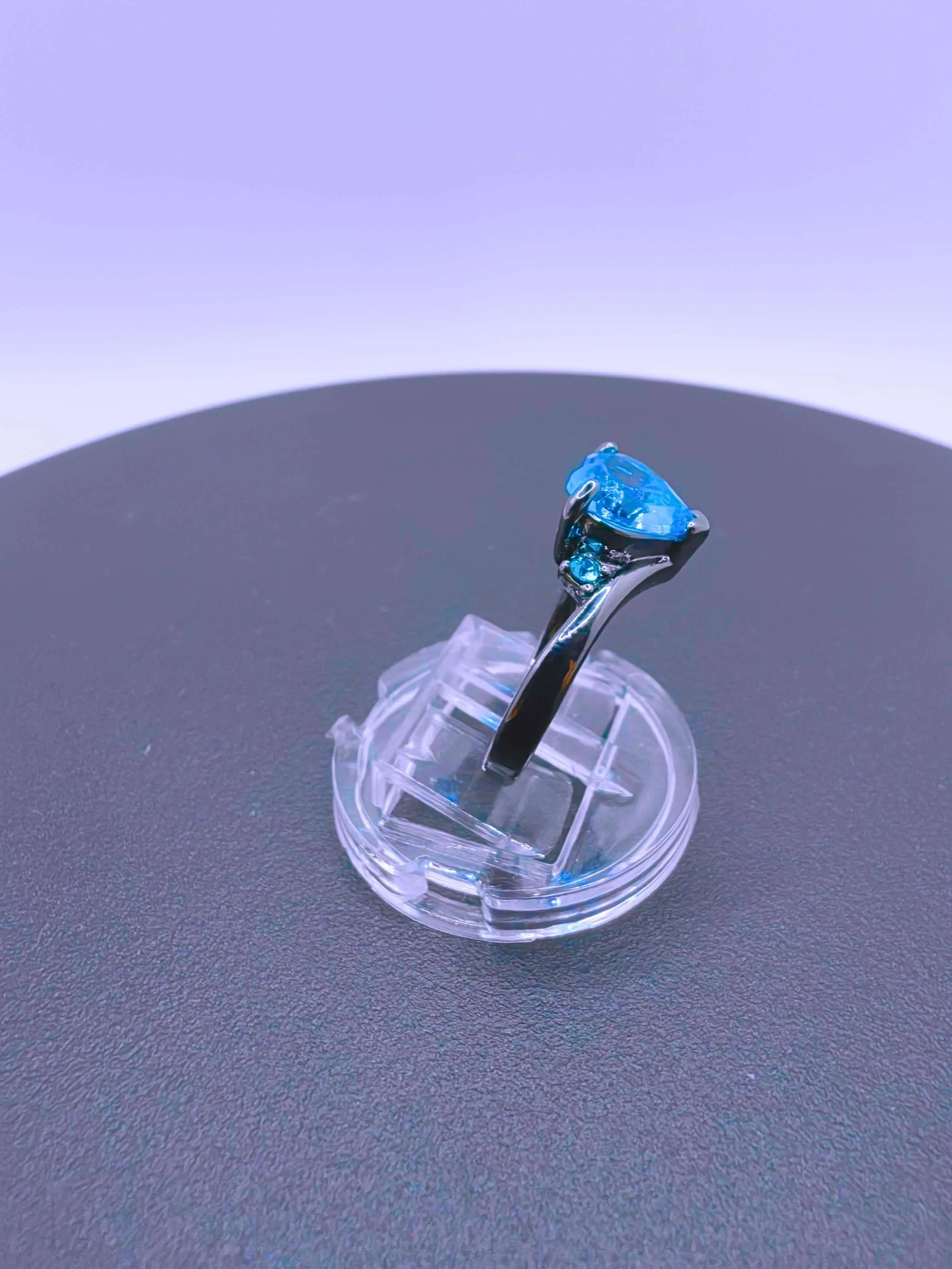 RB0063 - Anillo Cobre Circonita Cubica Azul Cerrado Negro Calenbi Calenbi Joyería