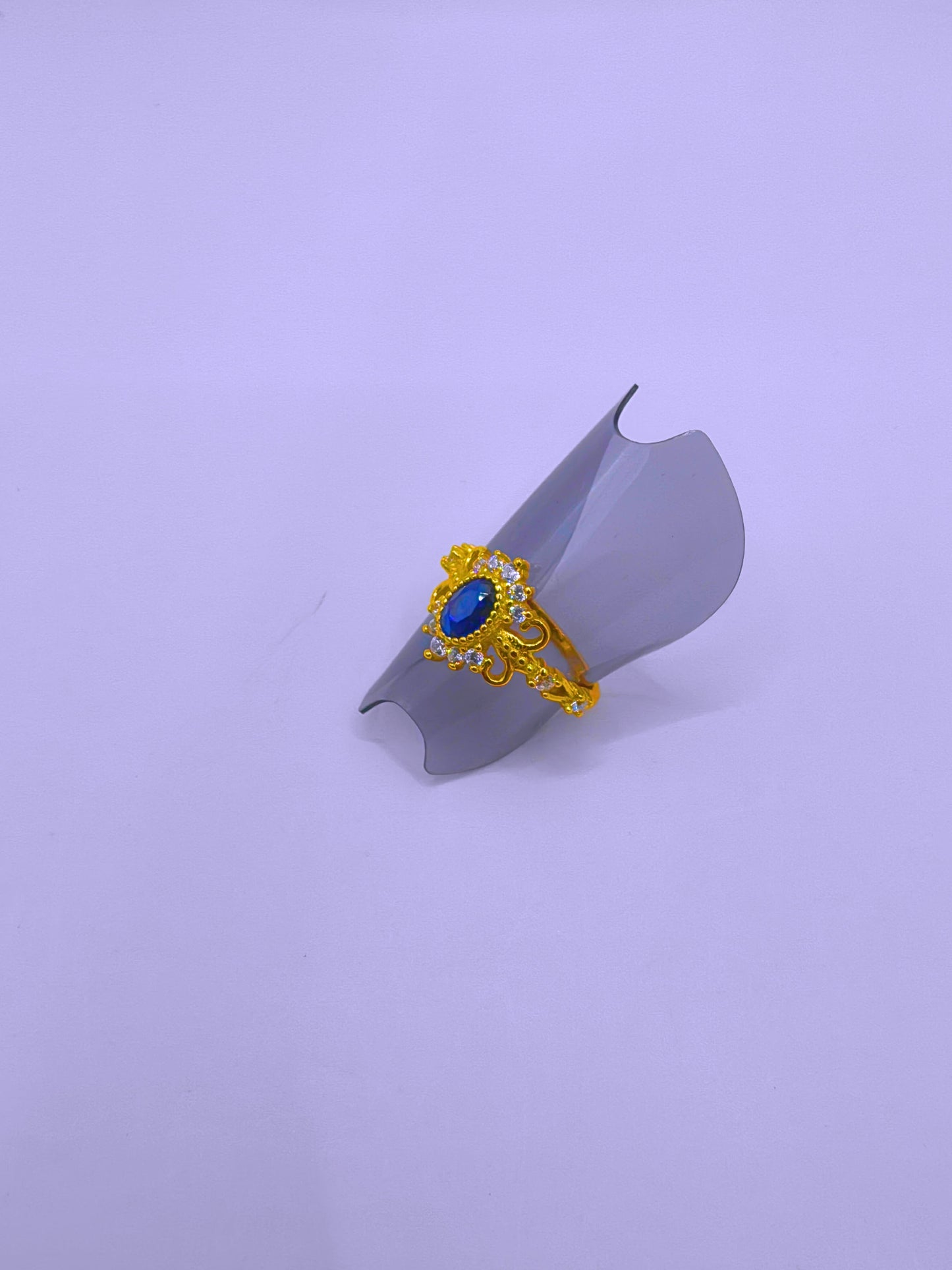 SR0069 - Anillo S925 Ley "Sello Real" Circonita Cubica Azul Marino Chapa Oro