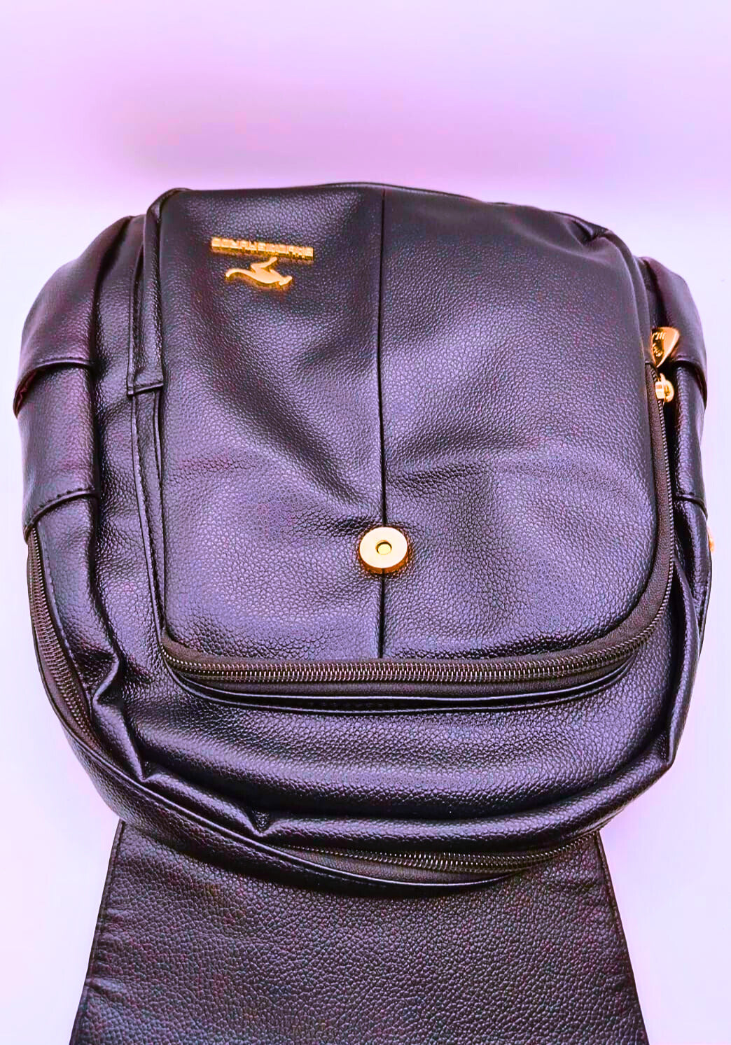 BG0005 - Mochila Pequeña Negra Kanguroo Calenbi Joyería