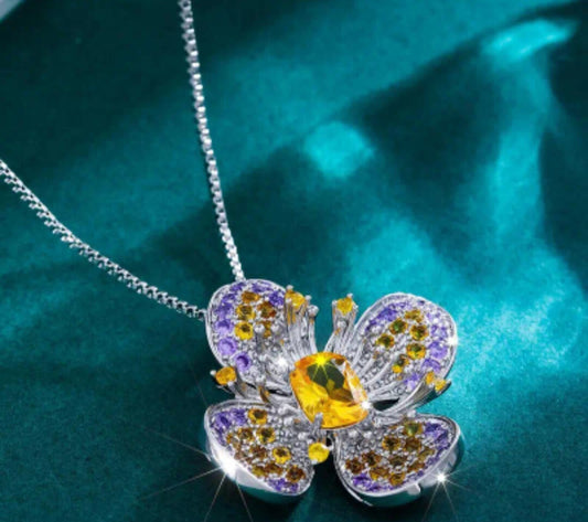 BN0009 - Collar Colgante Flor Valiente Circonita Cubica Morado y Amarillo Calenbi