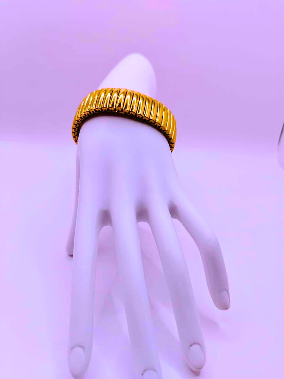 BB0005 - Pulsera Acero Inoxidable Elástica Ajustable Chapa Oro 10k Calenbi Calenbi Joyería