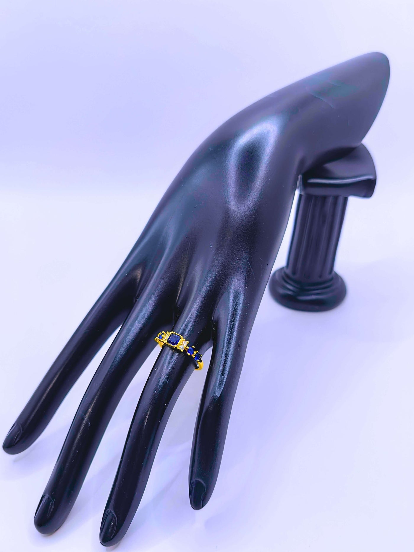 SR0029 - Anillo S925 Ley Circonita Cubica Azul Marino Chapa Oro 12K Cerrado Calenbi Calenbi Joyería