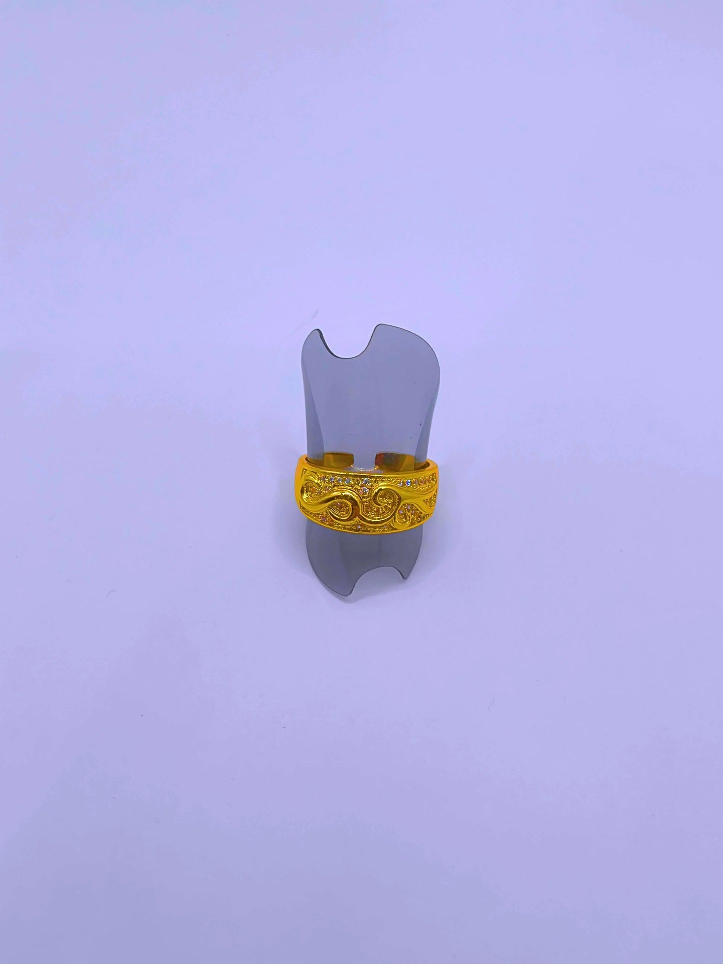 BN0002 - Anillo Cobre Grabado Flor Chapa Oro 14k Ajustable Calenbi Calenbi Joyería