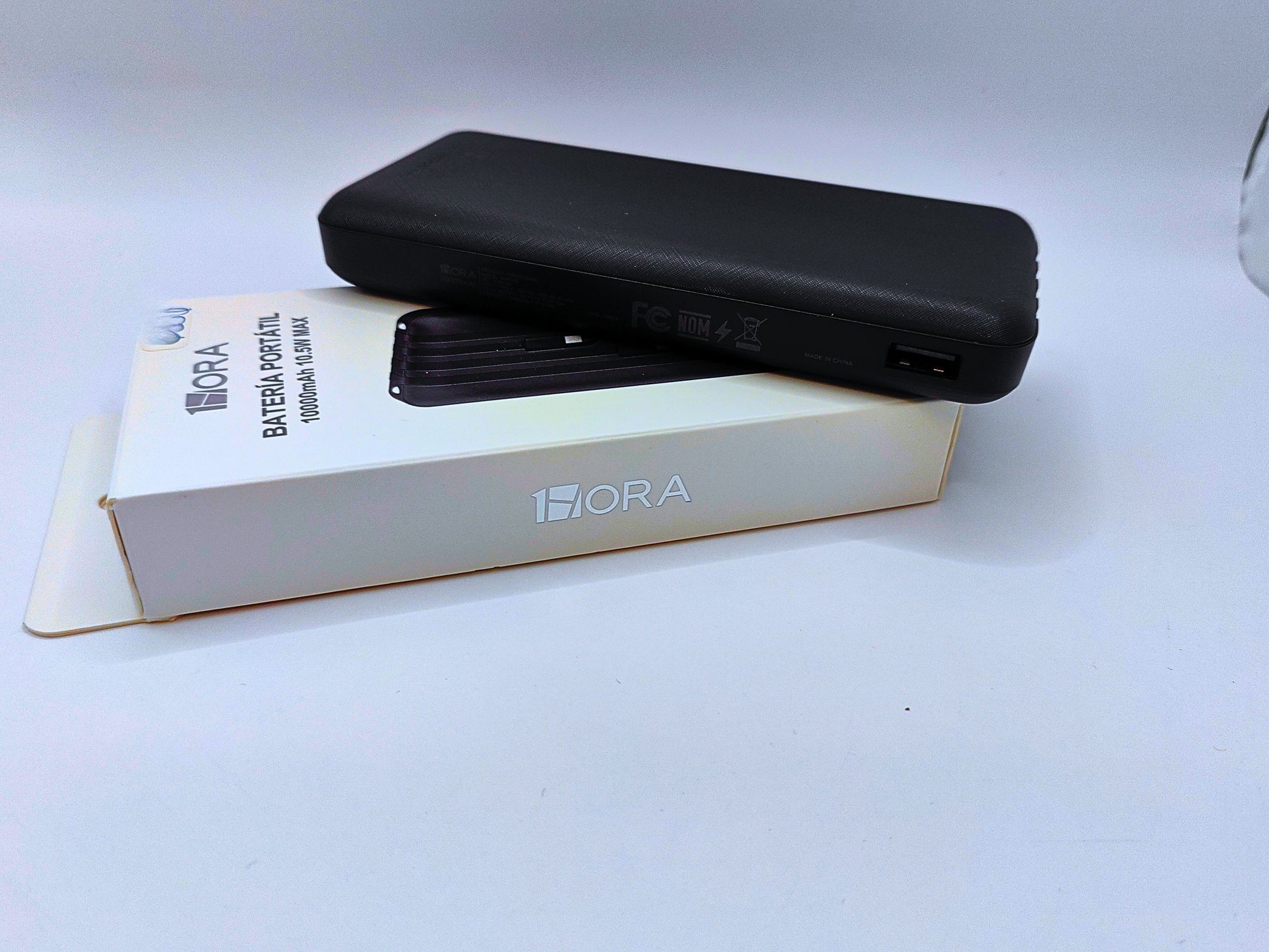 GAR148 - Batería Portátil 10,000Mah 10.5W MAX 1HORA Calenbi Joyería