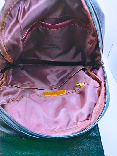 BG0005 - Mochila Pequeña Negra Kanguroo Calenbi Joyería