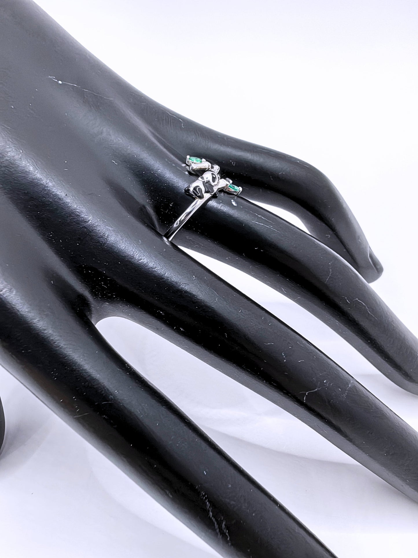 SR0052 - Anillo S925 Ley Pandita Circonita Cubica Verde Ajustable Calenbi