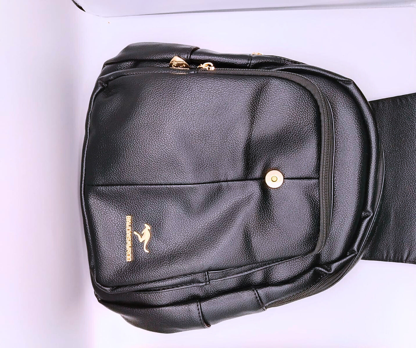 BG0005 - Mochila Pequeña Negra Kanguroo Calenbi Joyería