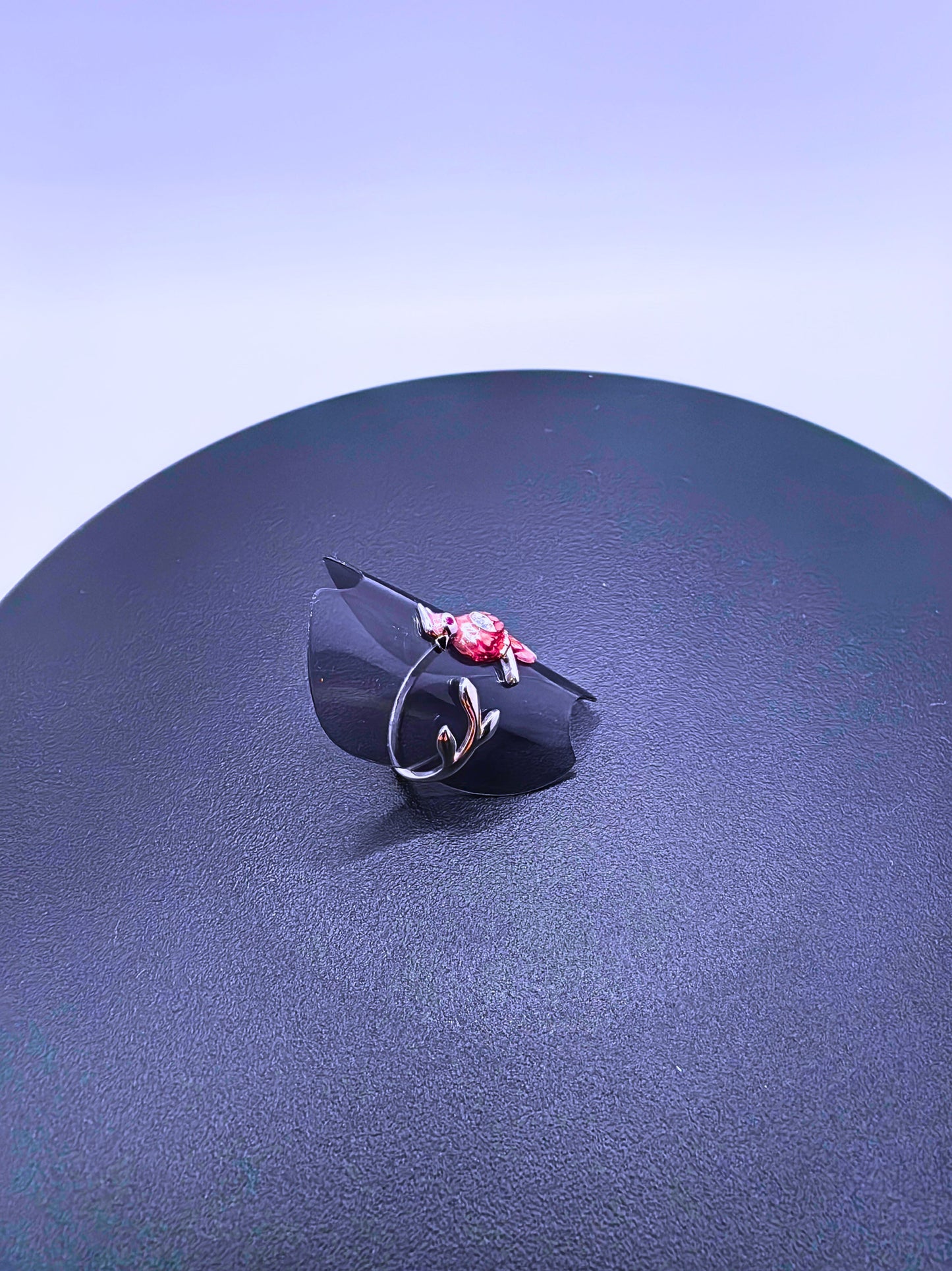 SR0066 - Anillo S925 Ley Guacamaya Recina Epoxica Ajustable Calenbi