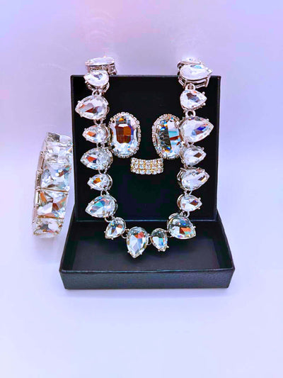 NEB0015,16,17,18 - Collar y Aretes Aleación Circonita Cubica Negro,Rojo y Blanco Calenbi Calenbi Joyería