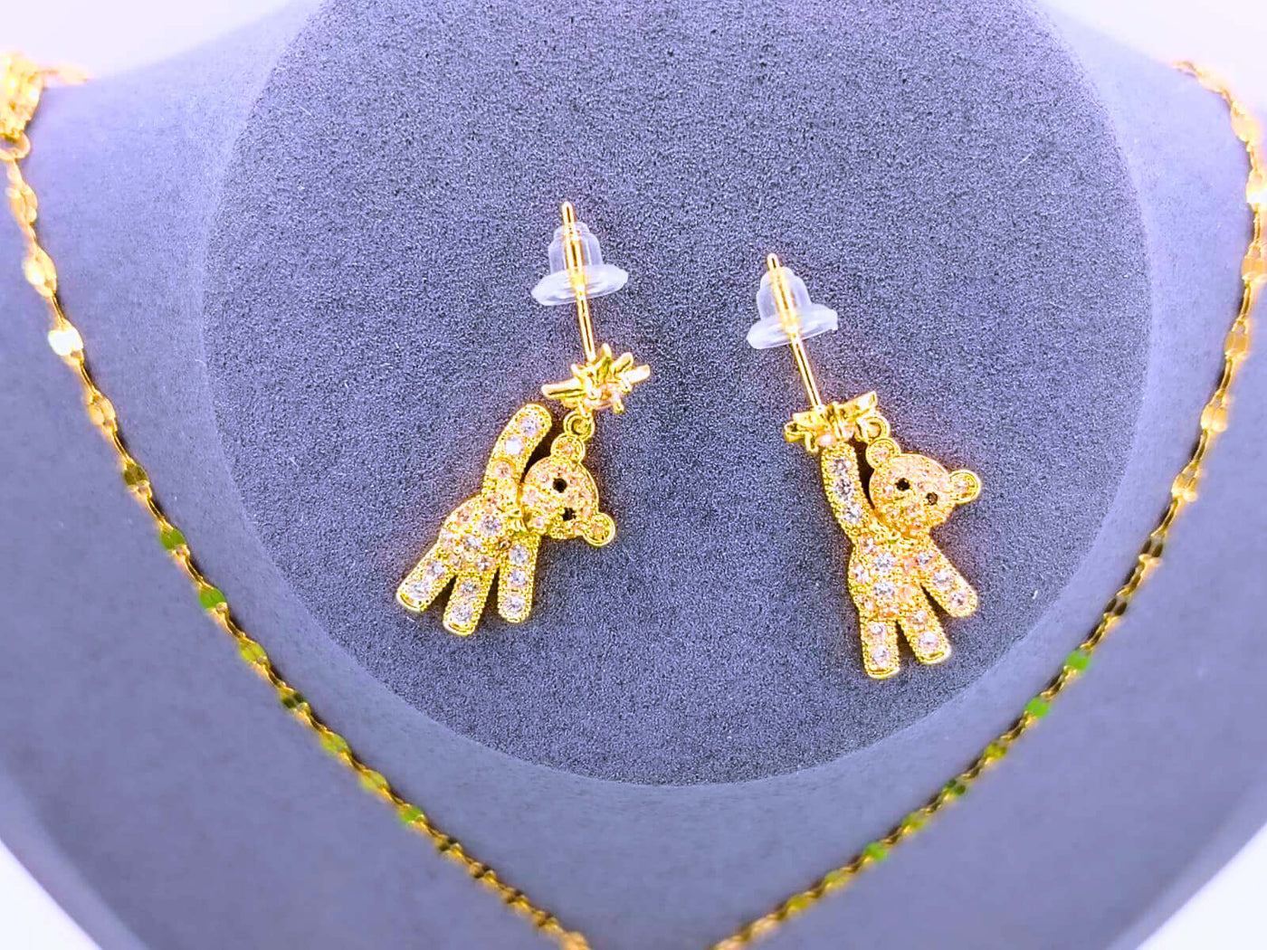 NEB0002 - Collar y Aretes Acero Inoxidable Oso Circonita Cubica Blanca Calenbi Calenbi Joyería