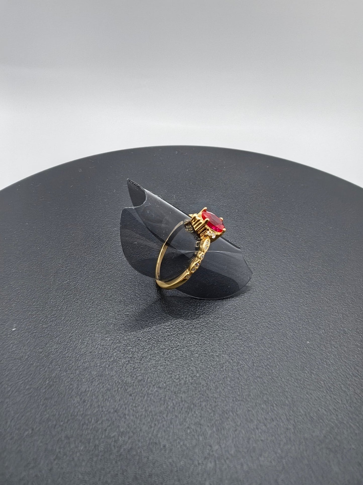 SR0049 - Anillo S925 Esterlina "Compromiso 3" Circonita Cubica RosaRoja Chapa Oro 10k Calenbi