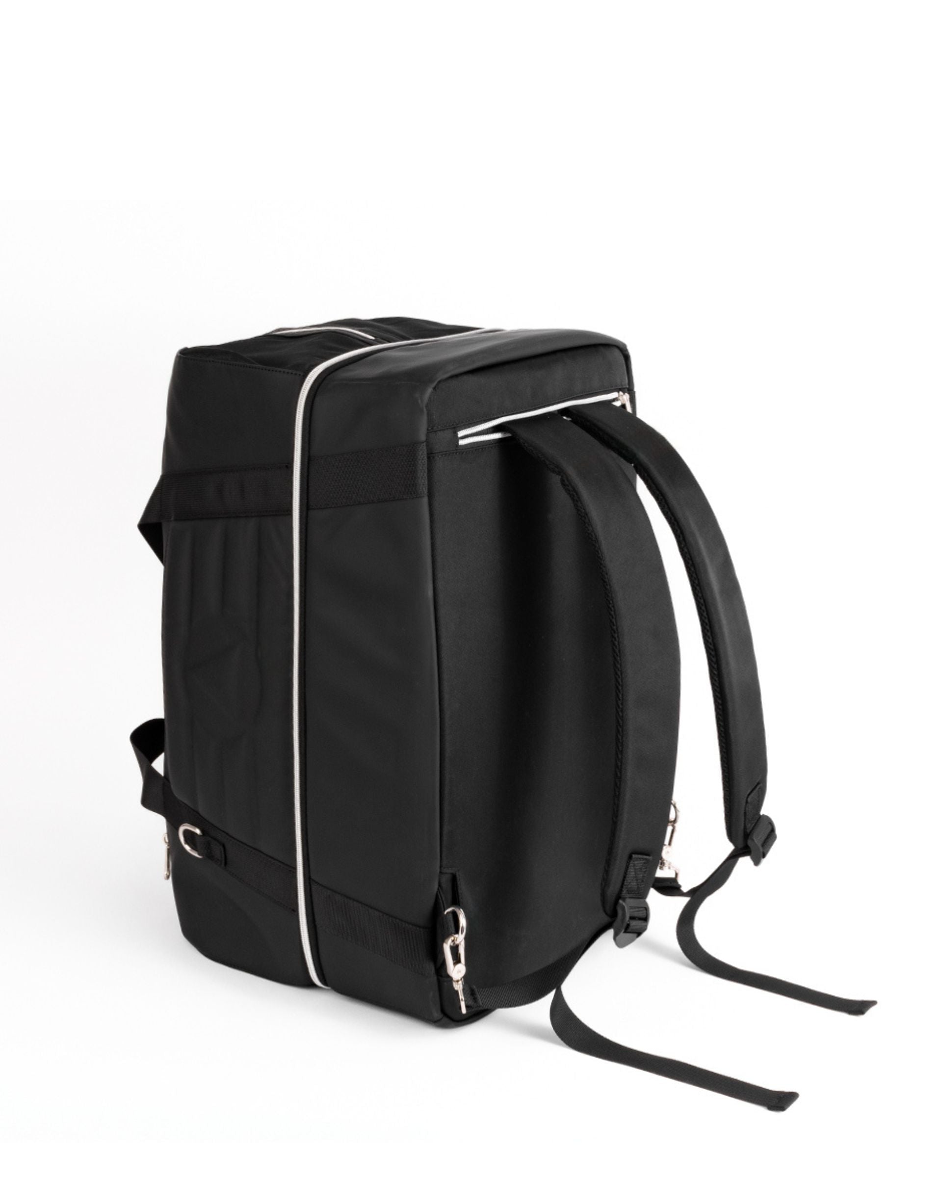 The Convertible Duffle–Bag Strahyd